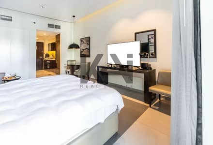 Studio for Sale in Business Bay, Dubai - Close to Mall | Pool View | Great ROI