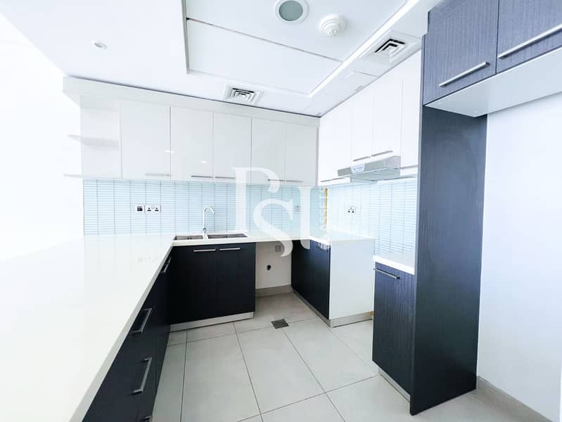 7 Kitchen . 1. jpeg
