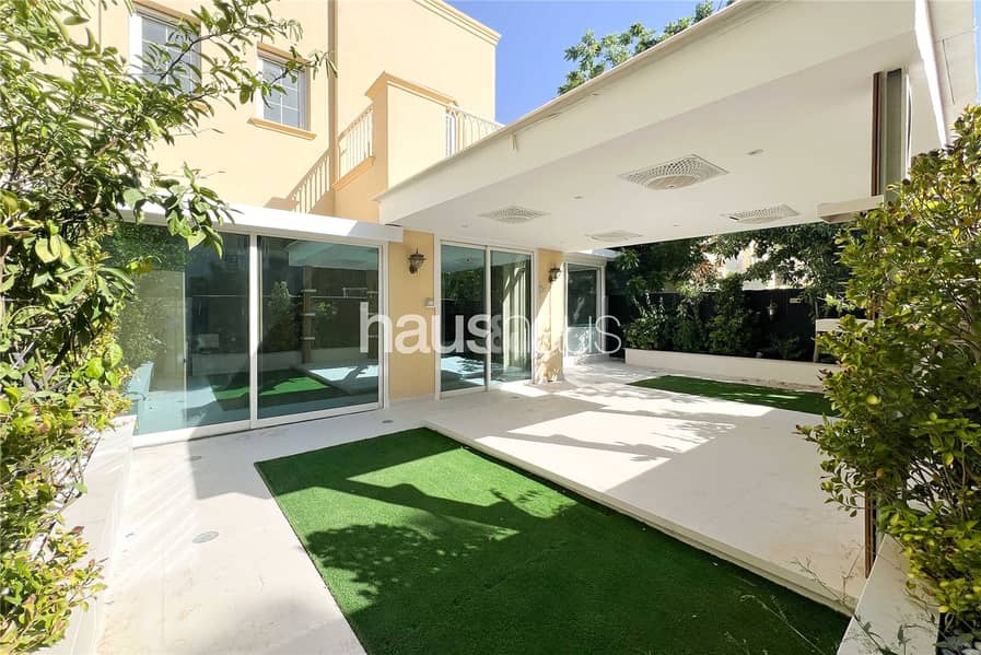 4E Extended | Spacious Living Area | Vacant 4E Extended | Spacious Living Area | Vacant