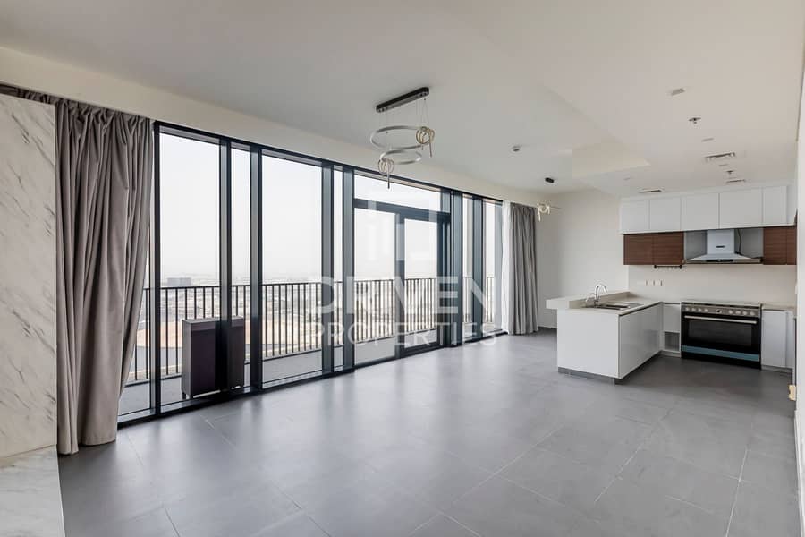 Prime Location | Captivating Sea and Sunset Views Prime Location | Captivating Sea and Sunset Views