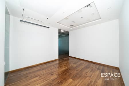 Office for Rent in Business Bay, Dubai - Vacant | Modern Fit Out | Best Price