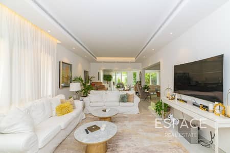 6 Camere Villa in Affitto a The Meadows, Dubai - Villa a The Meadows，The Meadows 8, 6 camere da letto, 725000 AED - 15573046