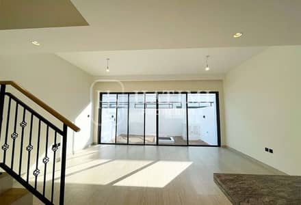 5 Camere Townhouse in Affitto a DAMAC Lagoons, Dubai - 49195329-e939-48d1-abb3-b5dceb5db870. jpg 5 Camere Townhouse in Affitto a DAMAC Lagoons, Dubai - 49195329-e939-48d1-abb3-b5dceb5db870. jpg