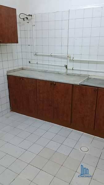 7 kitchen. jpg