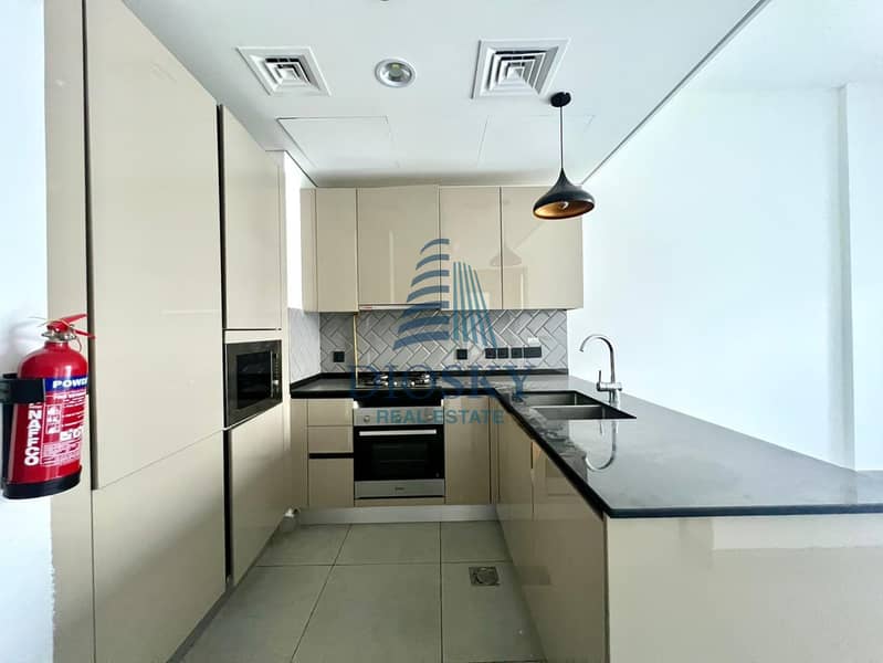 3 Image 3
