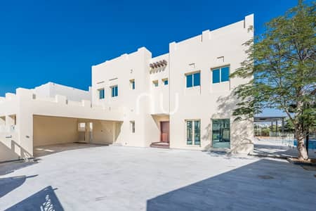 5 Bedroom Villa for Rent in The Meadows, Dubai - 1. jpeg 5 Bedroom Villa for Rent in The Meadows, Dubai - 1. jpeg