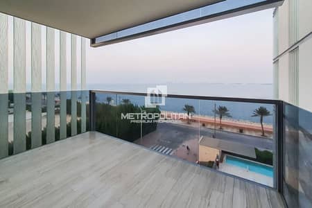 3 Bedroom Flat for Rent in Palm Jumeirah, Dubai - Spacious | Stunning Sea & Burj Al Arab Views