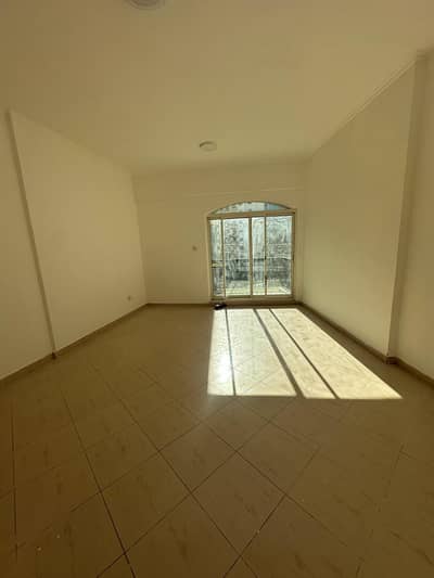 Estudio para en Alquiler en International City, Dubai - WhatsApp Image 2026-06-23 at 12.06. 14 PM (2). jpeg Estudio para en Alquiler en International City, Dubai - WhatsApp Image 2026-06-23 at 12.06. 14 PM (2). jpeg