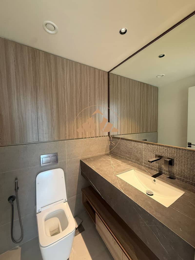 8 powder room. jpg