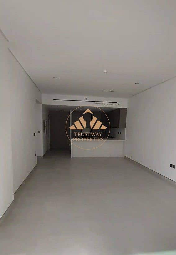 18 livingroom3. jpg