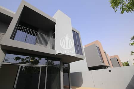 3 Camere Townhouse in Vendita a Tilal City, Sharjah - f06c9aac-4708-47d3-9549-c2cfaa81c91f. jpeg