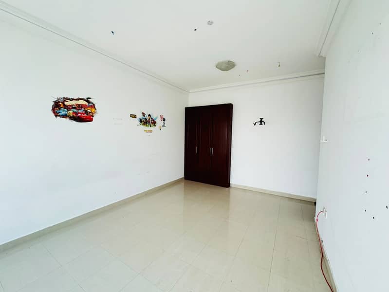 7 c961e341-df82-4768-b9ac-ebd68bf42bd4. jpg