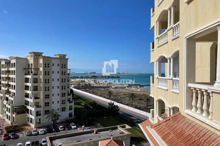 استوديو  للبيع في قرية الحمراء، رأس الخيمة - شقة في رويال بريز1،رويال بريز،قرية الحمراء 720000 درهم - 15580138