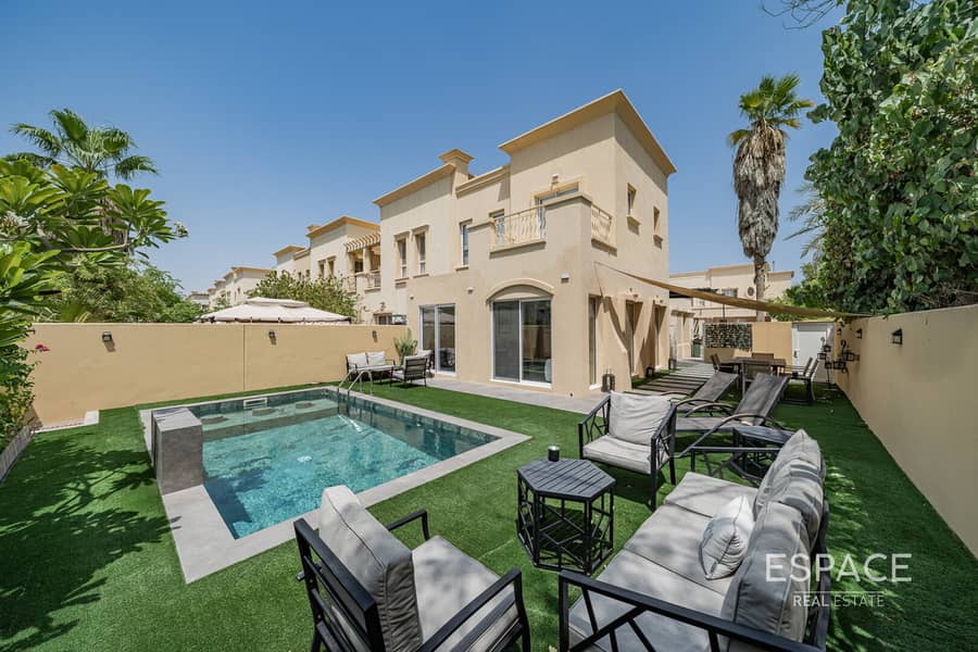 Extended | Fully Renovated | Private Pool Extended | Fully Renovated | Private Pool