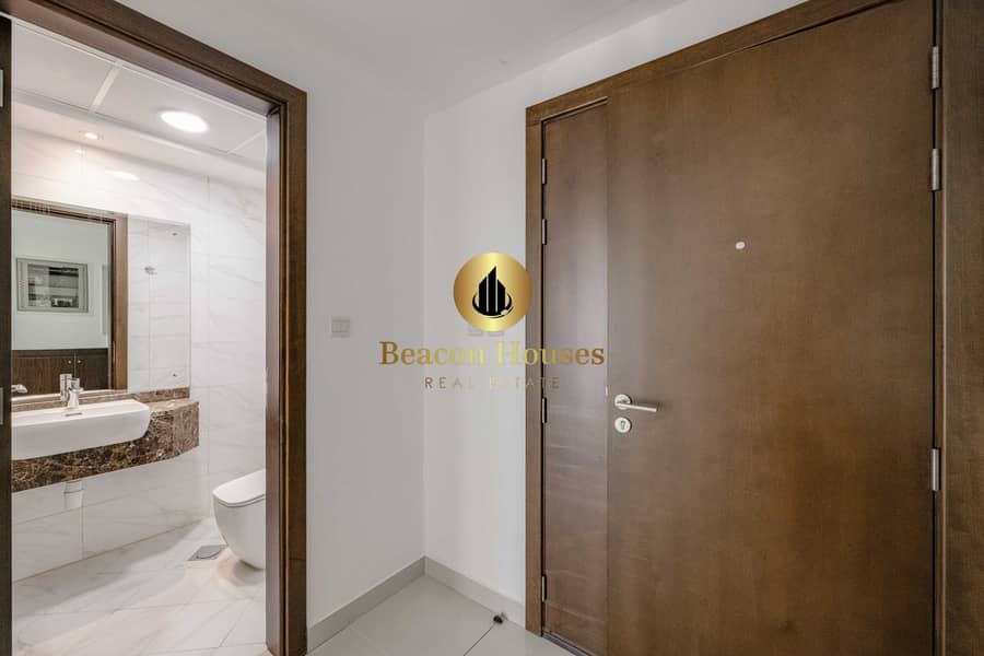 23 Guest Bathroom. jpg