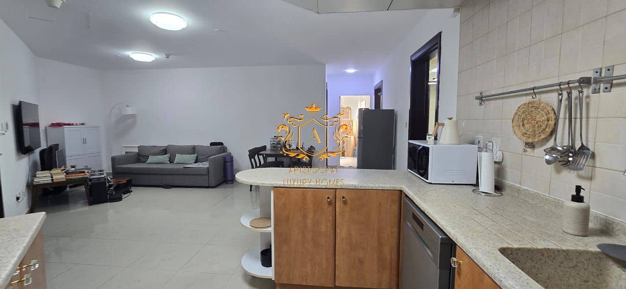 9 Kitchen 04. jpeg