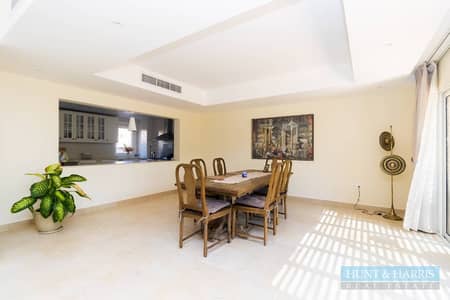 Townhouse de 3 chambres à à vendre à Al Hamra Village, Ras Al Khaimah - Maison de ville à Al Hamra Village,Al Hamra Village Town Houses, 3 chambres, 3000000 AED - 15582356 Townhouse de 3 chambres à à vendre à Al Hamra Village, Ras Al Khaimah - Maison de ville à Al Hamra Village,Al Hamra Village Town Houses, 3 chambres, 3000000 AED - 15582356