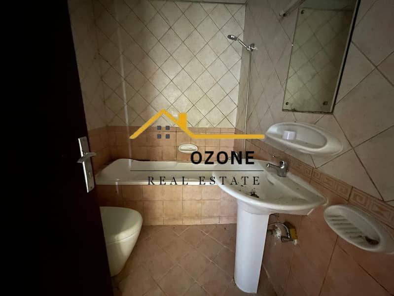 8 3c8672ab-3b34-4f90-8ebf-548ec5e8231f. jpg