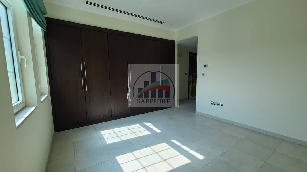 4BR Villa | Large Plot | Private Pool & Garden - Image 10