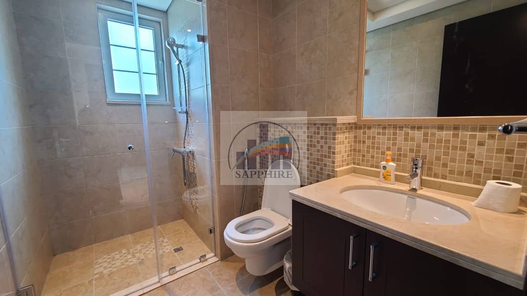 4BR Villa | Large Plot | Private Pool & Garden - Image 13