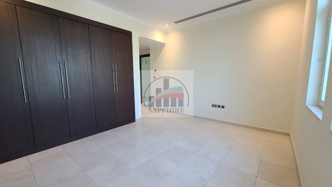 4BR Villa | Large Plot | Private Pool & Garden - Image 16