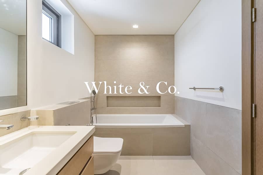 Corner | Private Pool |Close to Amenities - Image 15