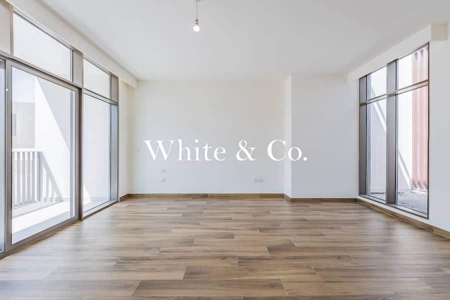 Corner | Private Pool |Close to Amenities - Image 17