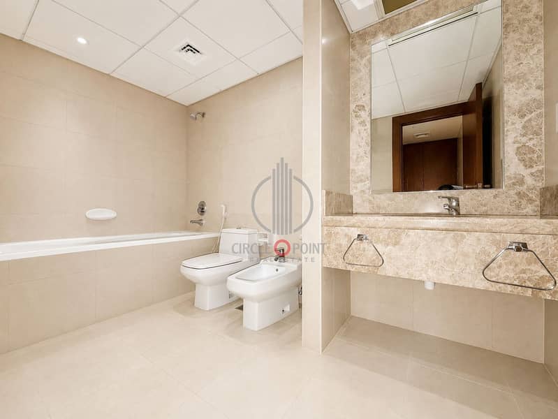 Bright & Spacious 4BR + Maid's Room | Prime Location | Close to Metro - Image 23