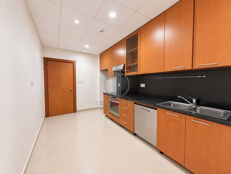 Hot Property - Huge Layout | 1BR with Balcony | Full Amenities | Prime Location - Image 7