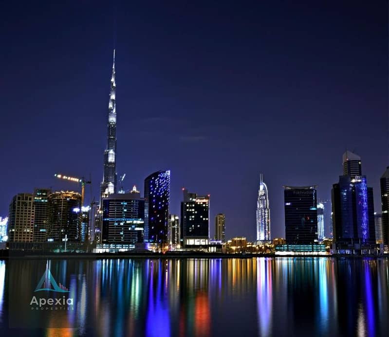 1BR Canal View and Burj Khalifa View - Image 14