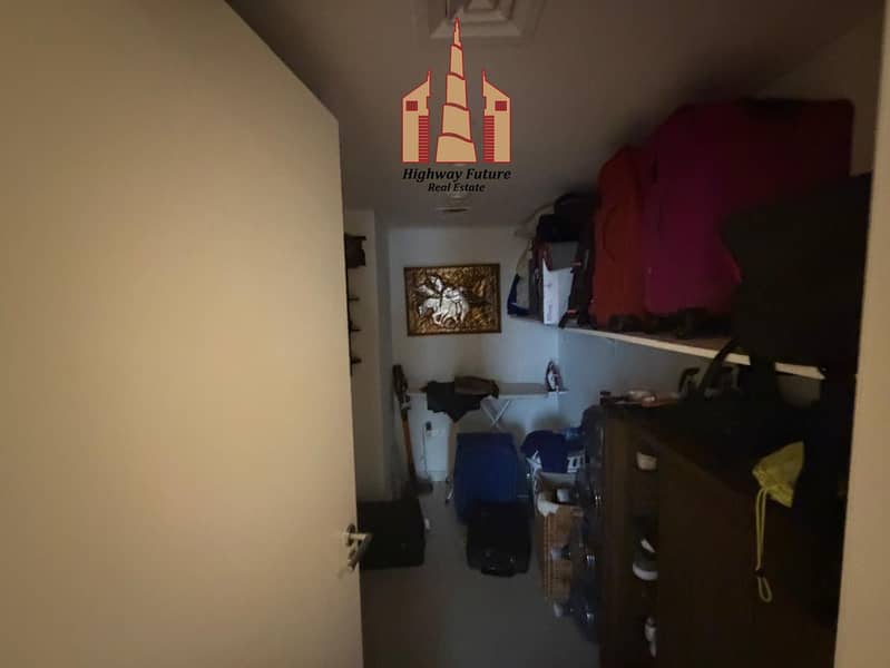 24 409db339-e6e9-43be-afaa-649c79187729. jpg