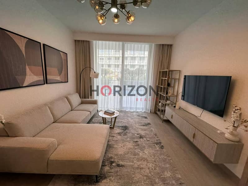 3 bd65ac5b-d9dd-469d-ae5f-f4f73ba81422. jpg