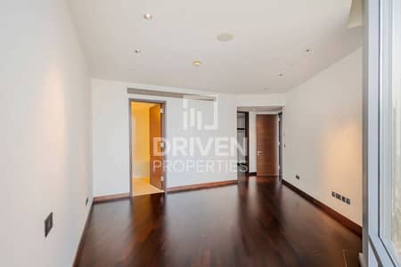 2 Bedroom Apartment for Sale in Downtown Dubai, Dubai - Ready to Move in | Study Room | Walk in Closet