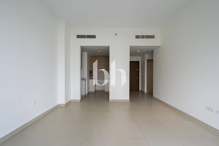 3 images image img