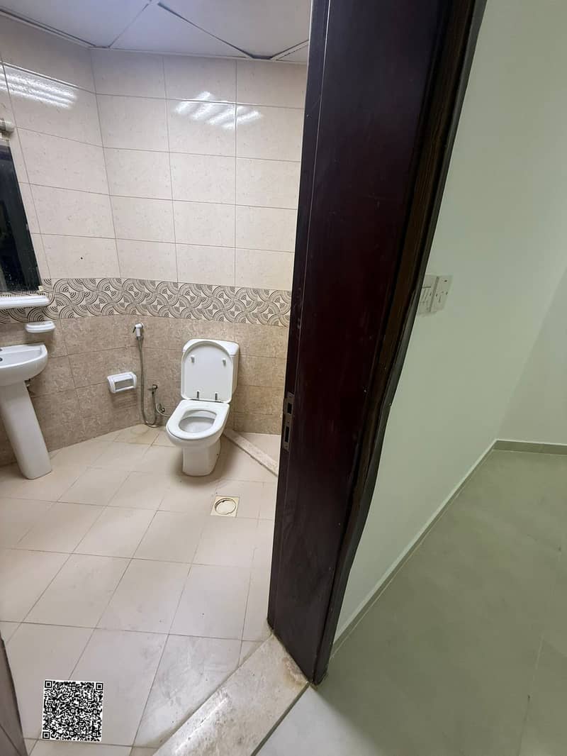 4 1a33df22-75c1-4baf-813d-7ec94745a5ab. jpg