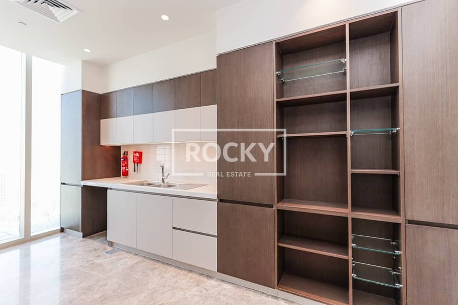 16 Dubai Creek Harbour - Creek Gate Tower 1 - Unit 3402 -29. JPG