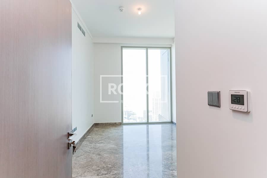 17 Dubai Creek Harbour - Creek Gate Tower 1 - Unit 3402 -48. JPG