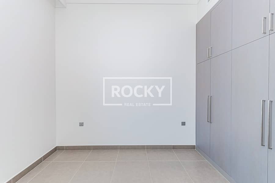 21 Dubai Creek Harbour - Creek Gate Tower 1 - Unit 3402 -63. JPG