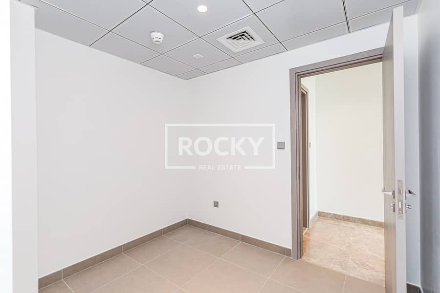 33 Dubai Creek Harbour - Creek Gate Tower 1 - Unit 3402 -43. JPG