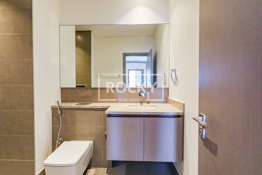 39 Dubai Creek Harbour - Creek Gate Tower 1 - Unit 3402 -69. JPG