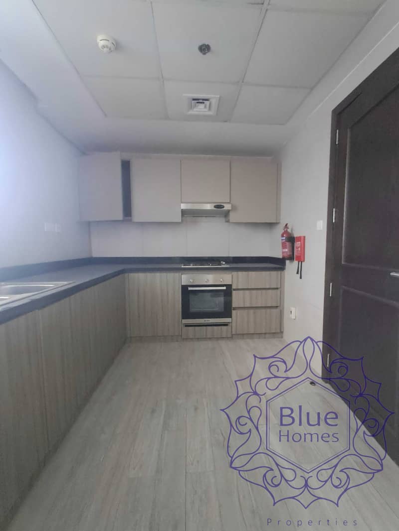 5 1000323657. jpg