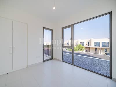 3 Schlafzimmer Townhouse zum zur Miete in Dubai South, Dubai - Reihenhaus in Dubai South,Emaar South,Expo Golf Villas,Expo Golf Villas 3 (Parkside 3), 3 schlafzimmer, 97000 AED - 15590652 3 Schlafzimmer Townhouse zum zur Miete in Dubai South, Dubai - Reihenhaus in Dubai South,Emaar South,Expo Golf Villas,Expo Golf Villas 3 (Parkside 3), 3 schlafzimmer, 97000 AED - 15590652