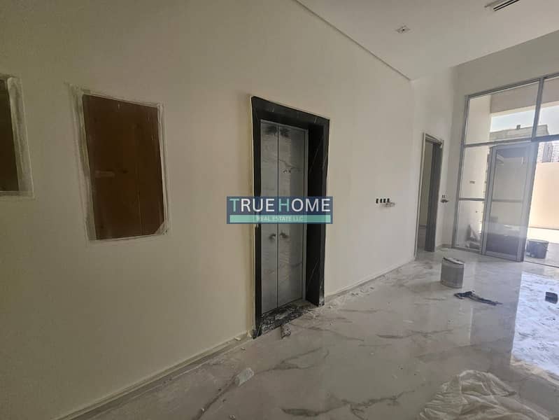 14 c5562fdc-229c-4e5d-b78f-6898cc085bad. jpg