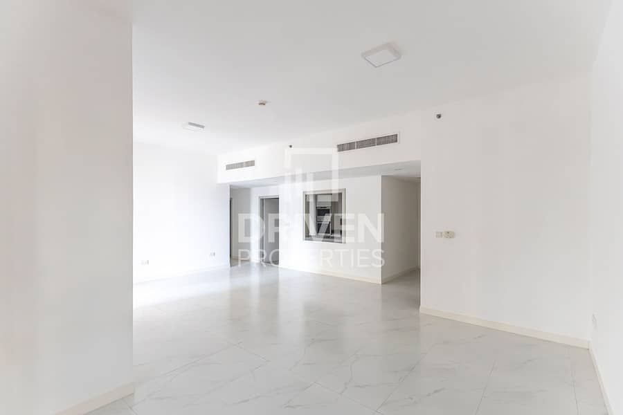 Full Sea View | Vacant | Renovated | Mid Floor Full Sea View | Vacant | Renovated | Mid Floor