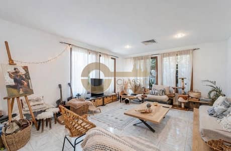 Villa para en Venta en Umm Suqeim, Dubai - WhatsApp Image 2026-06-23 at 11.08. 35 AM. jpeg Villa para en Venta en Umm Suqeim, Dubai - WhatsApp Image 2026-06-23 at 11.08. 35 AM. jpeg
