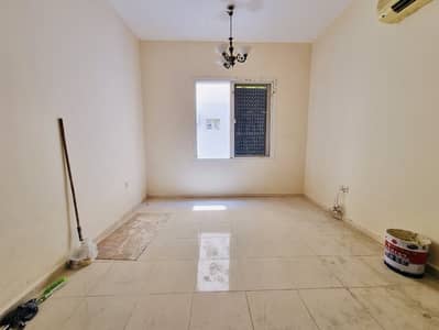 Studio for Rent in Muwaileh, Sharjah - c2691cd4-708b-47fc-8ce1-38a74c0201da. jpeg Studio for Rent in Muwaileh, Sharjah - c2691cd4-708b-47fc-8ce1-38a74c0201da. jpeg