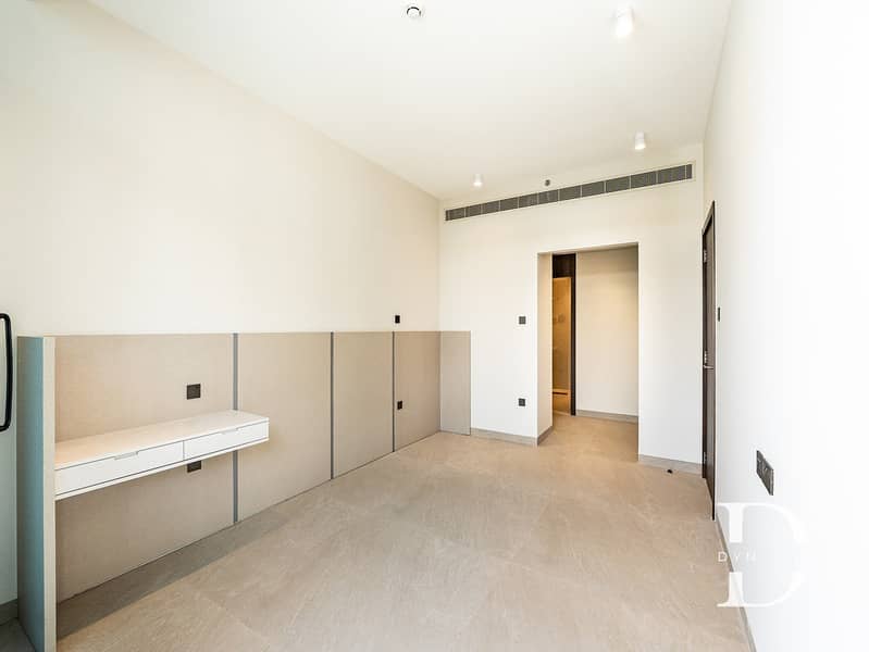 Boutique Living | Brand New | 12 cheques - Image 4