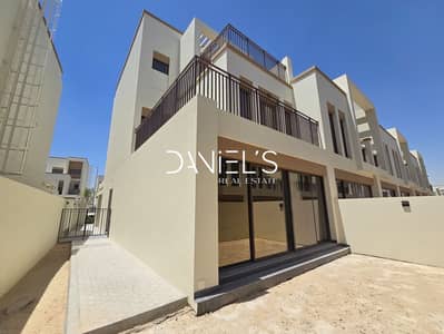 5 Camere Townhouse in Vendita a DAMAC Lagoons, Dubai - WhatsApp Image 2026-06-24 at 12.40. 52 PM (1). jpg