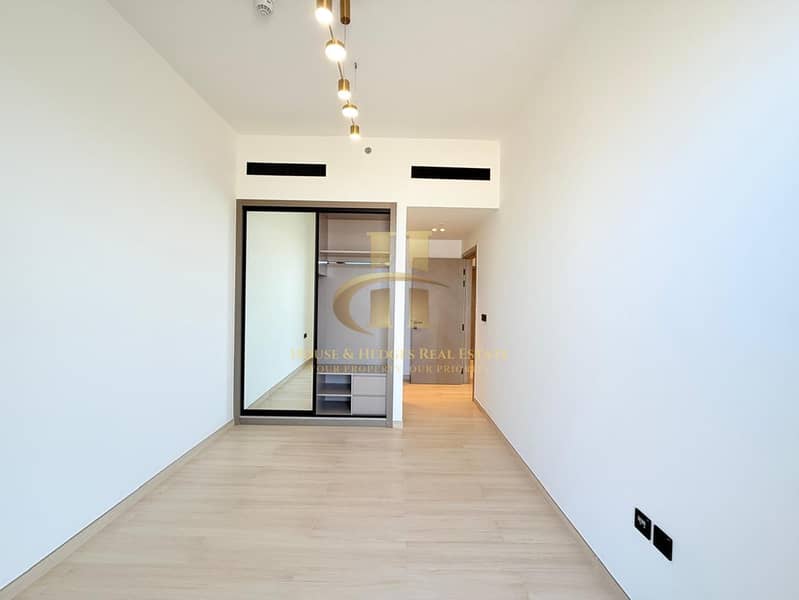 8 WhatsApp Image 2025-10-13 at 12.24. 47 PM (2). jpeg