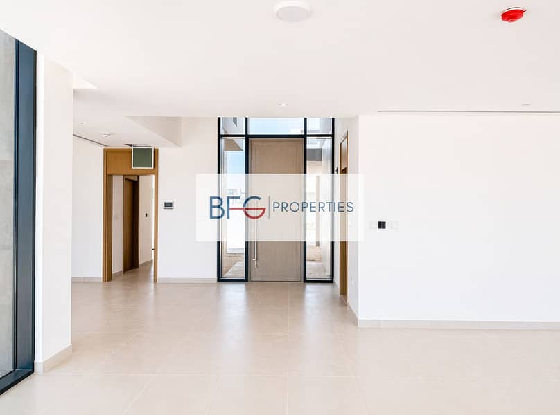 3 Hall Way. png